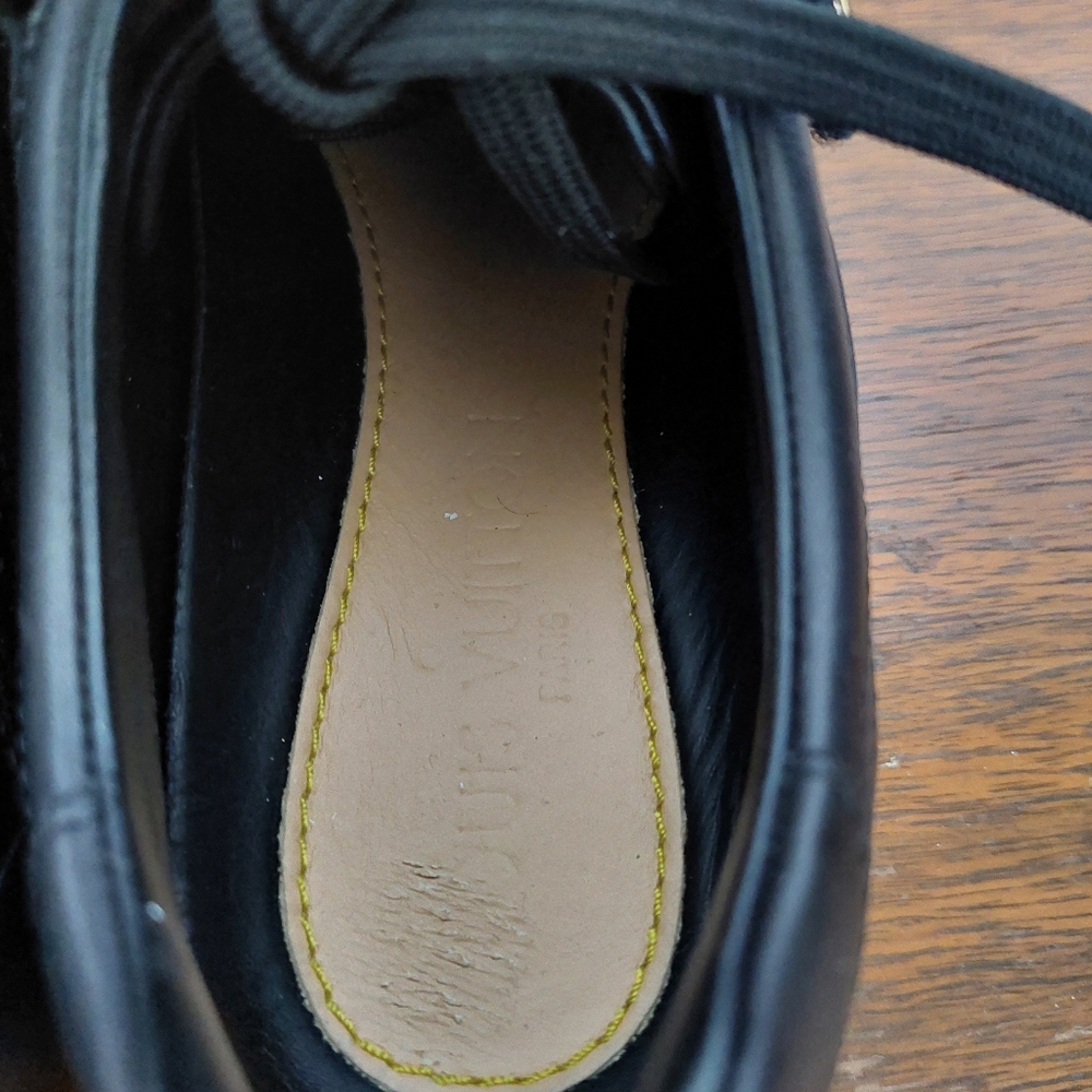 Louis Vuitton Leather Sneakers Sz 7 - Picture 8 of 11